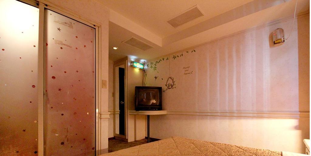 Broadway Hotel Tajcshung Kültér fotó