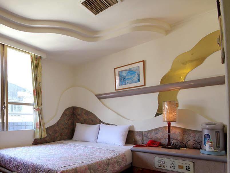 Broadway Hotel Tajcshung Kültér fotó